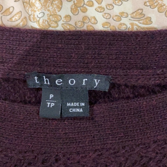 Theory maroon sweater - Picture 2 of 5